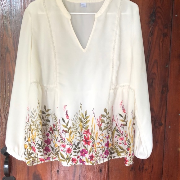 Old navy blouse - Picture 1 of 4